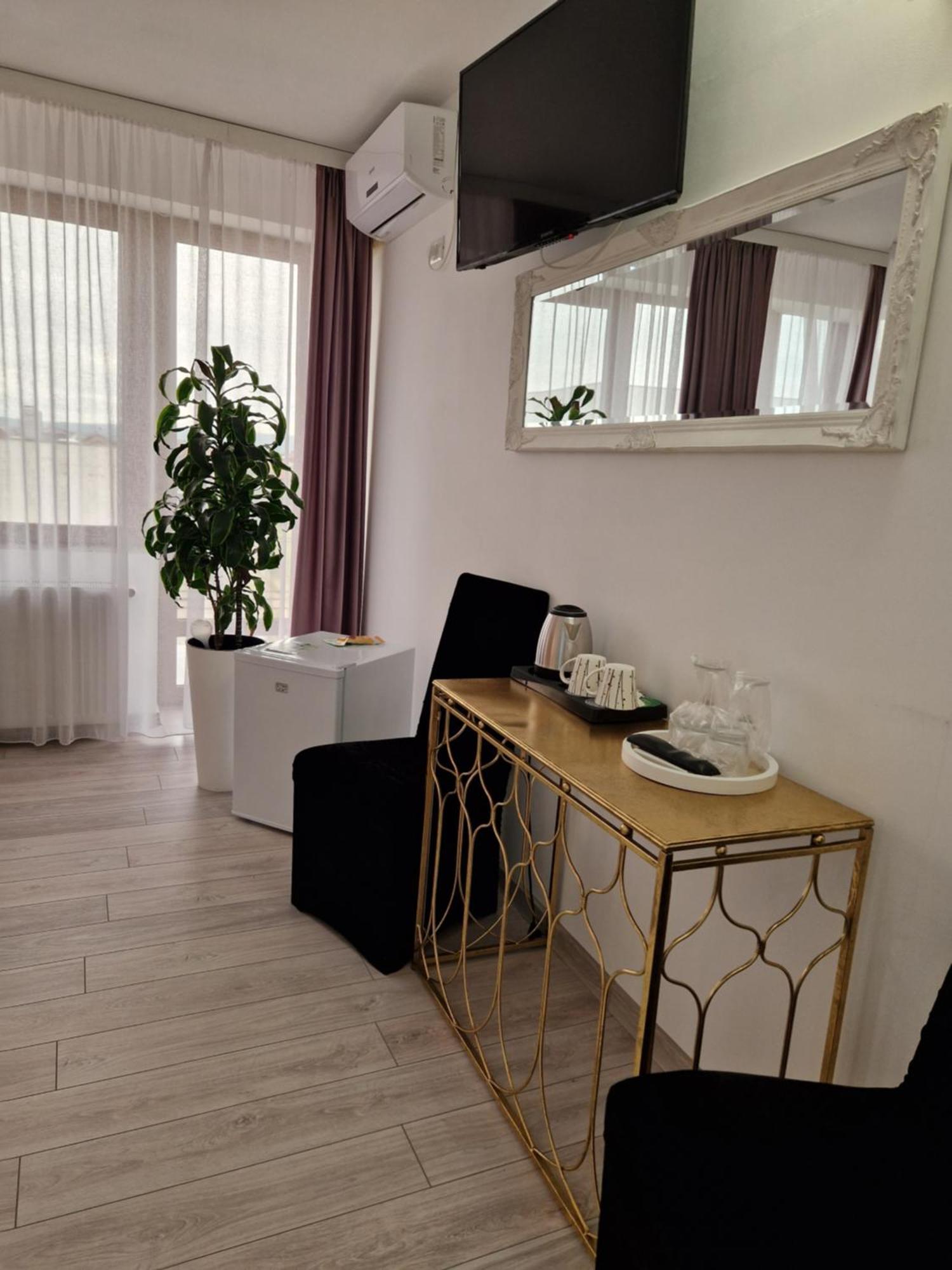 Caprice Deluxe Accomodation Drobeta Turnu Severin Quarto foto