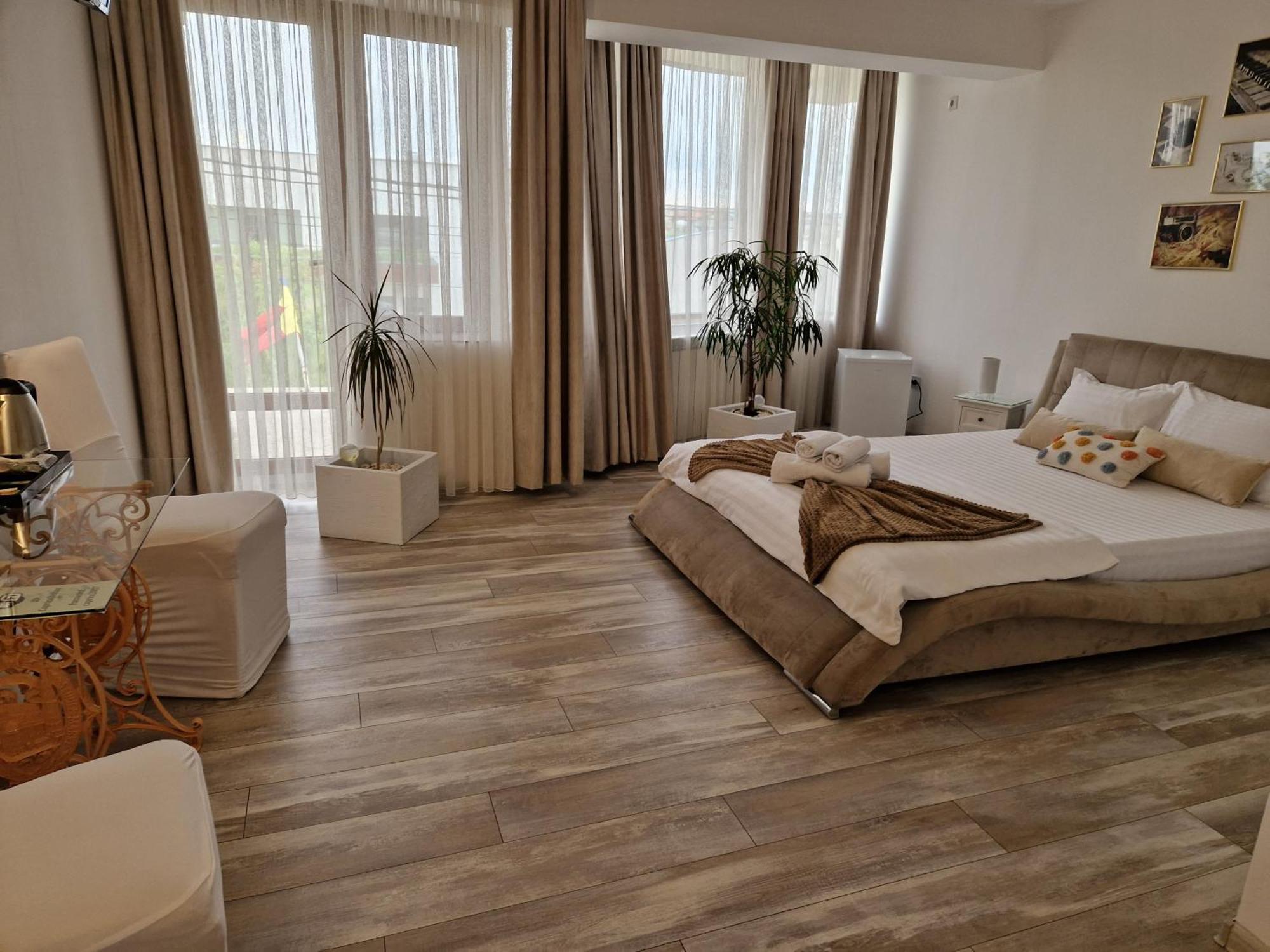 Caprice Deluxe Accomodation Drobeta Turnu Severin Quarto foto