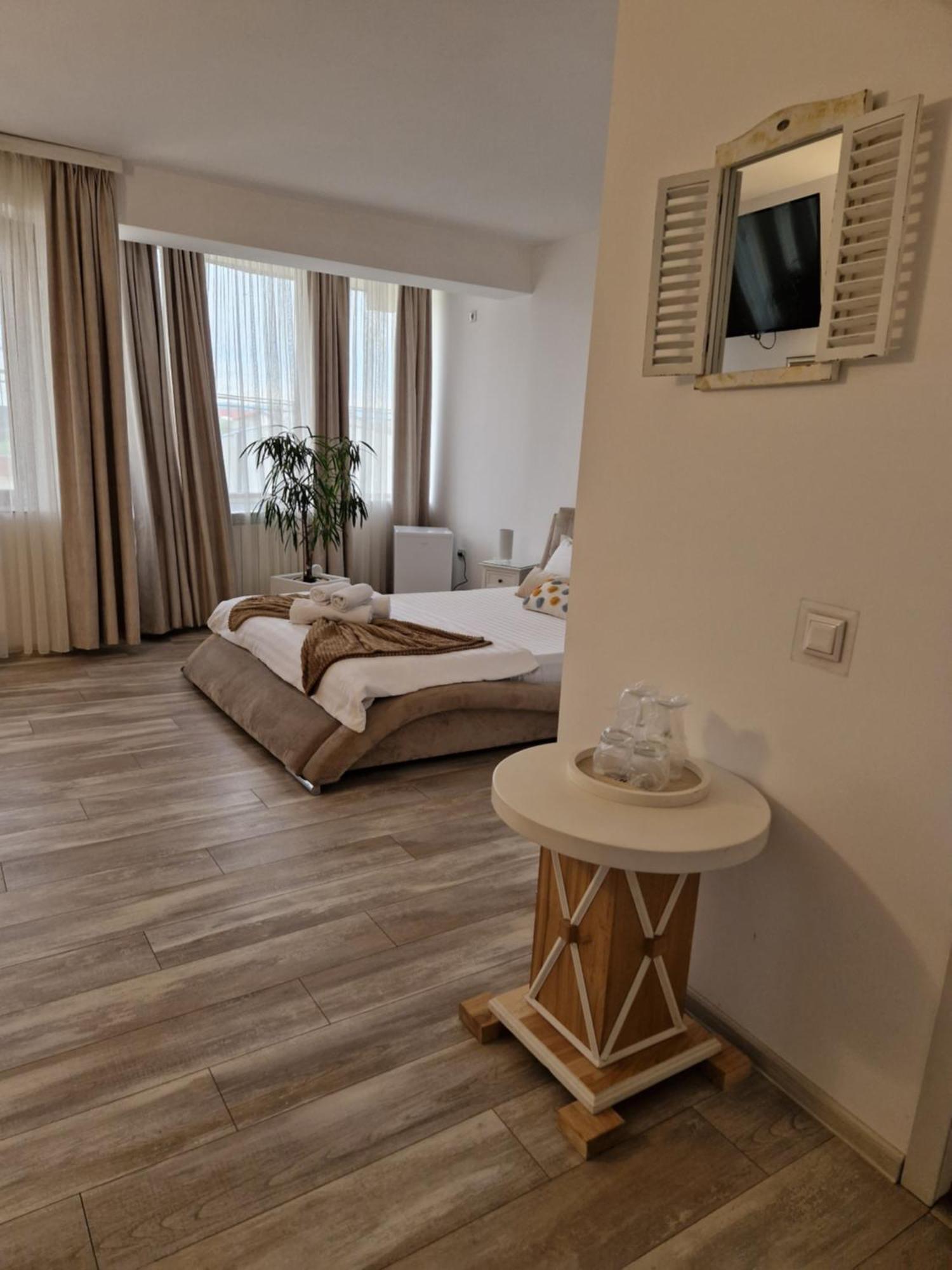 Caprice Deluxe Accomodation Drobeta Turnu Severin Quarto foto